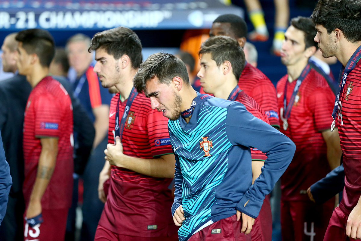 汉堡队以柔克刚，逆转比赛取得胜利的简单介绍